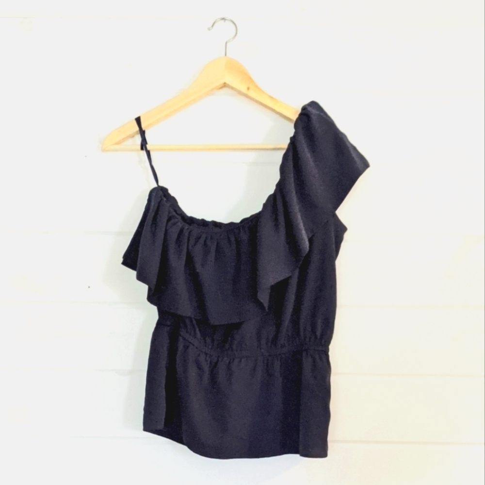 Banana Republic One-Shoulder Pendulum Top